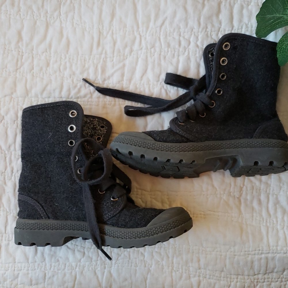 Rocket Dog High Top Shoes Boy's Flip Down Shoes Sz 13 EUC Trendy Streetwear